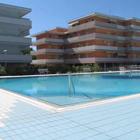Apartment Flat In A With Pools And Tennis Courts Bibione